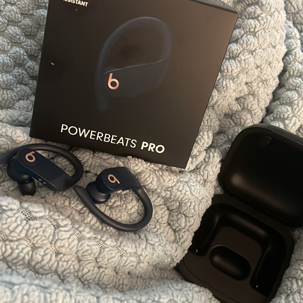 Powerbeats Pro - Totally Wireless Earphones- Navy